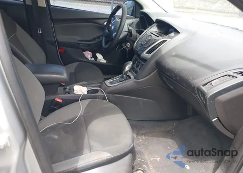 2014 Ford Focus Se z USA, uszkodzony, nr VIN 1FADP3F29EL309212